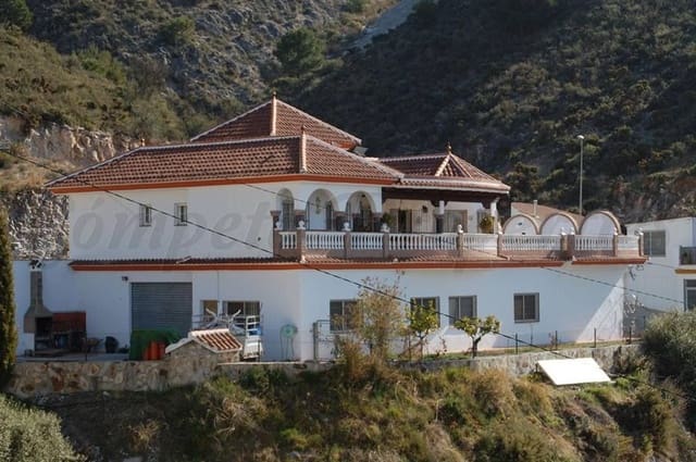 5 Zimmer Ferienhaus in Cómpeta mit Pool Garage - 2.040 € (Ref: 10076420)