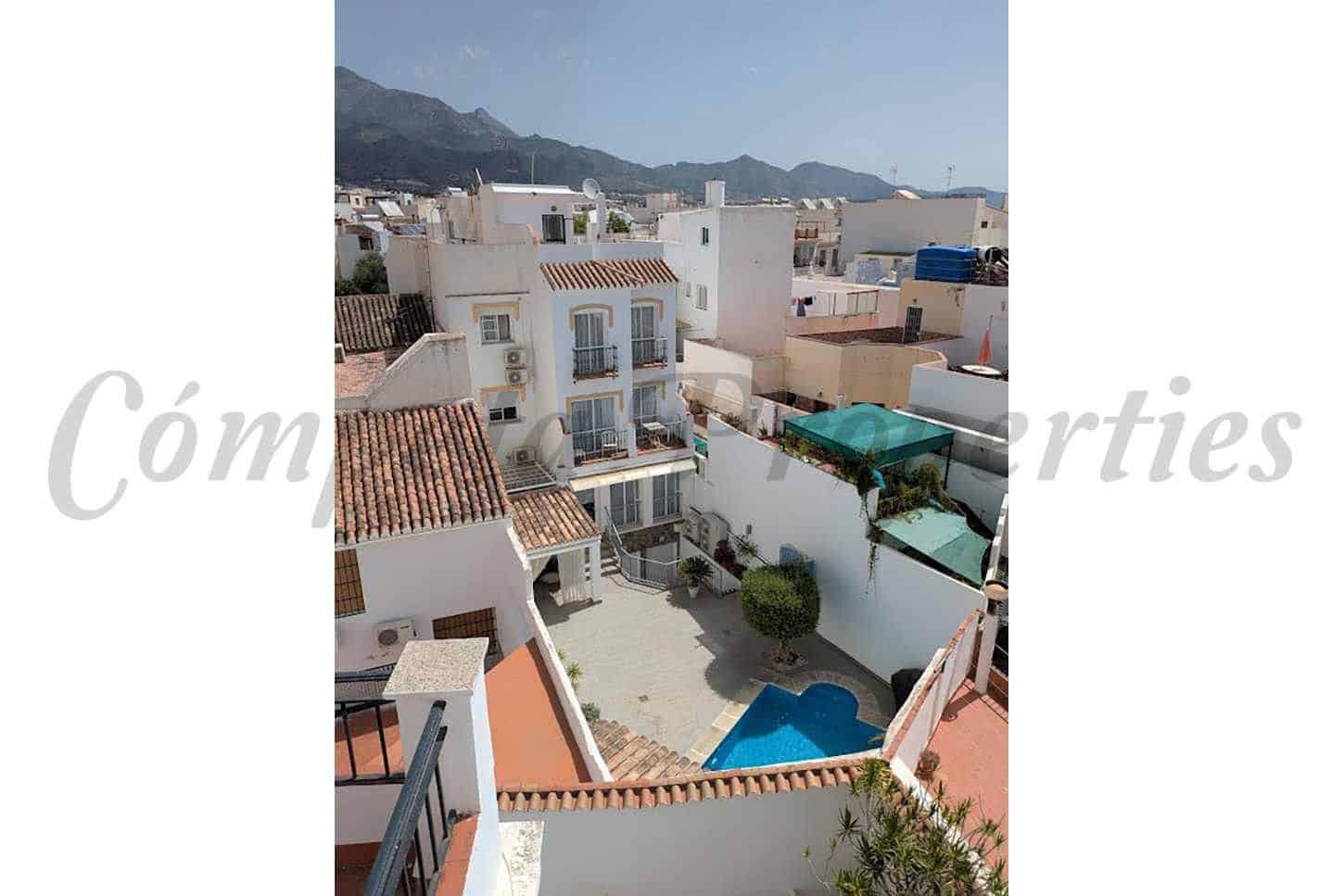 Apartamento de 2 habitaciones en Nerja en venta - 389.000 € (Ref: 10076424)