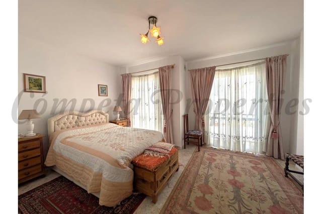 Apartamento de 2 habitaciones en Centro, Nerja en venta - 389.000 € (Ref: 10076424)