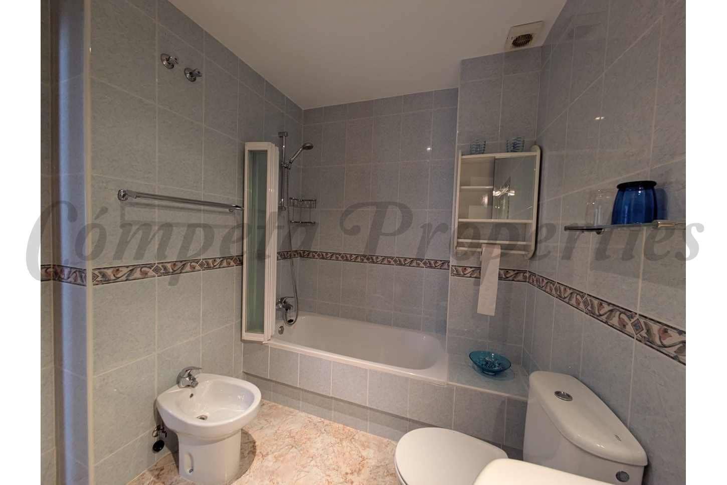 Apartamento de 2 habitaciones en Nerja en venta - 389.000 € (Ref: 10076424)