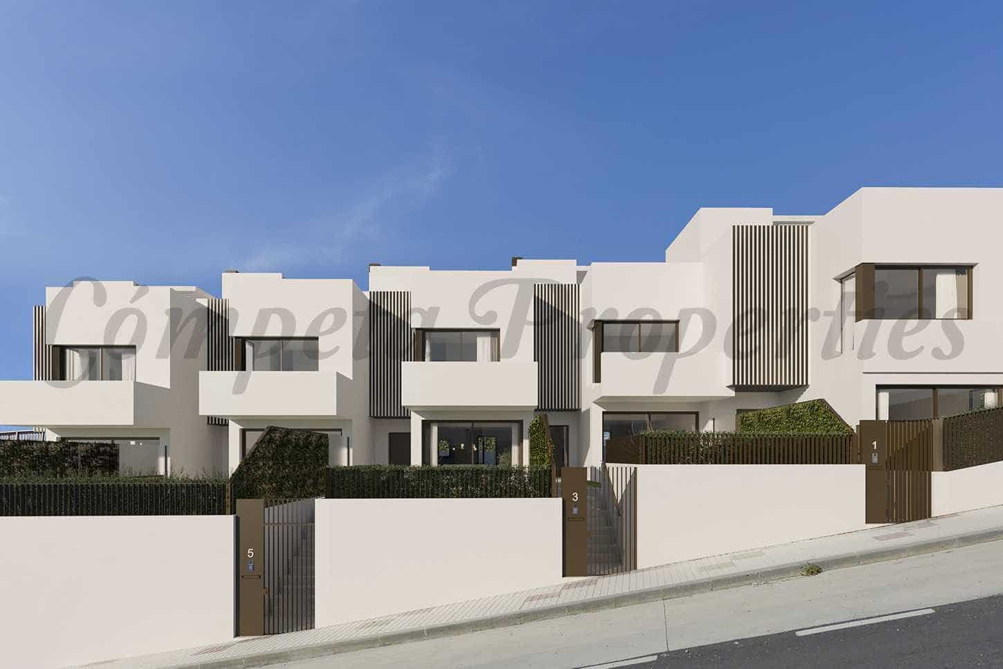 Adosado de 4 habitaciones en Rincón de la Victoria en venta con garaje - 695.000 € (Ref: 10076425)