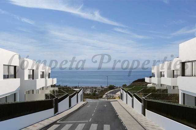 4 Zimmer Reihenhaus zu verkaufen in Rincón de la Victoria mit Garage - 695.000 € (Ref: 10076425)