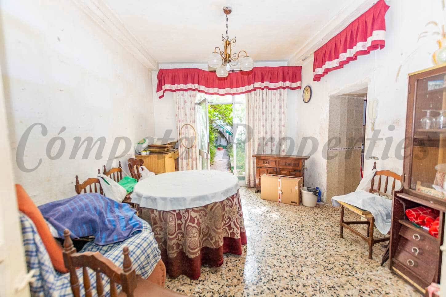Casa de 6 habitaciones en Nerja en venta con garaje - 715.000 € (Ref: 10076430)