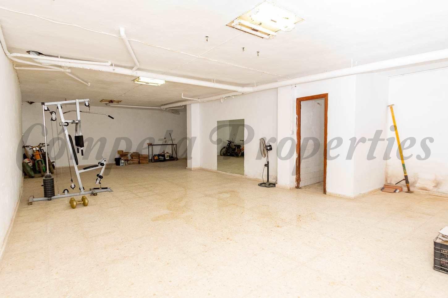 8 chambre Local Commercial à vendre à Nerja - 950 000 € (Ref: 10076431)