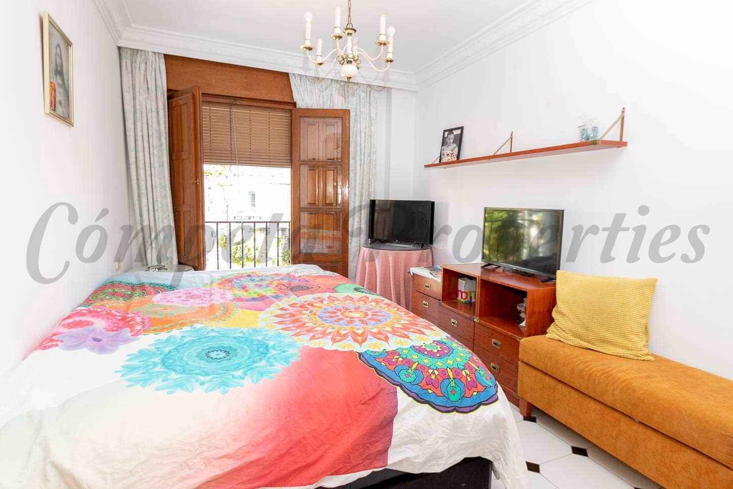 8 chambre Local Commercial à vendre à Nerja - 950 000 € (Ref: 10076431)
