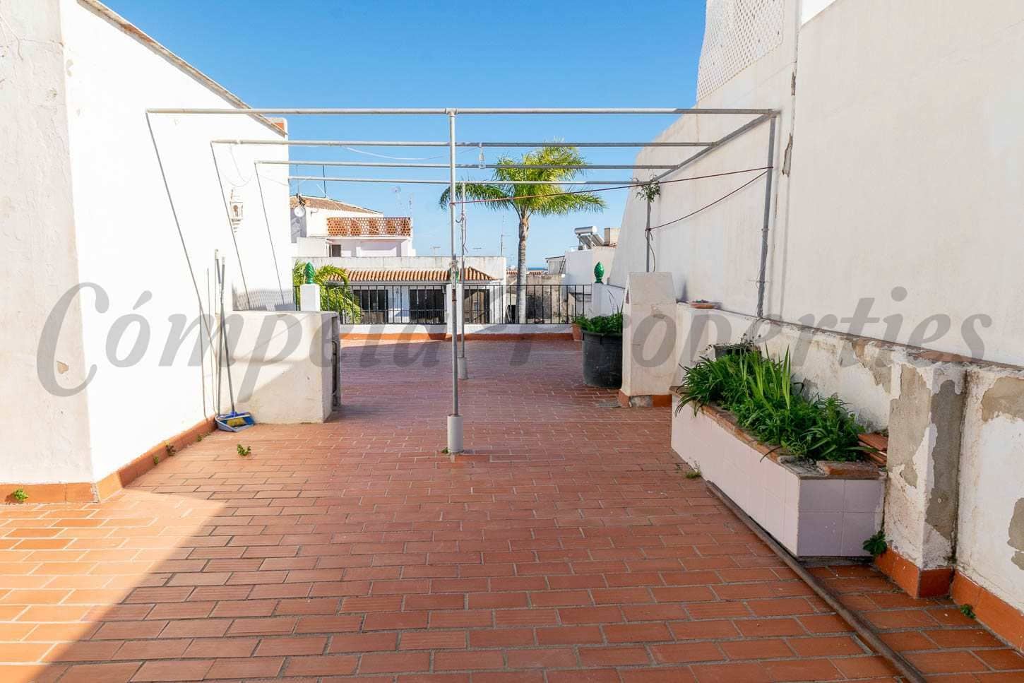 8 chambre Local Commercial à vendre à Nerja - 950 000 € (Ref: 10076431)