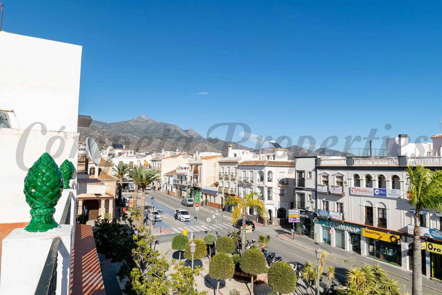 8 chambre Local Commercial à vendre à Nerja - 950 000 € (Ref: 10076431)