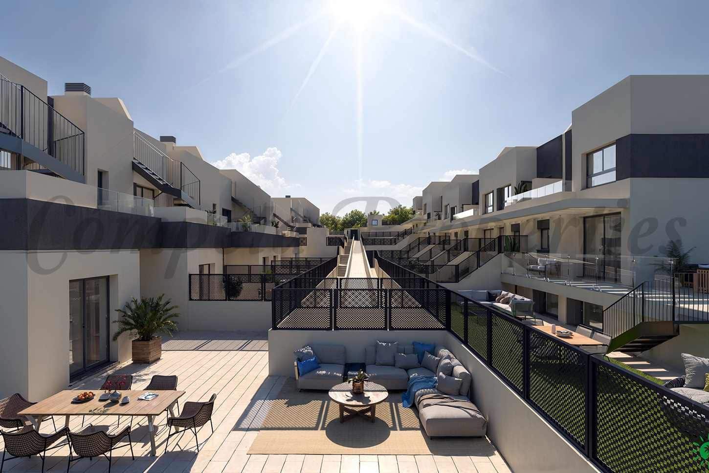 Adosado de 3 habitaciones en Nerja en venta con piscina garaje - 850.000 € (Ref: 10076434)