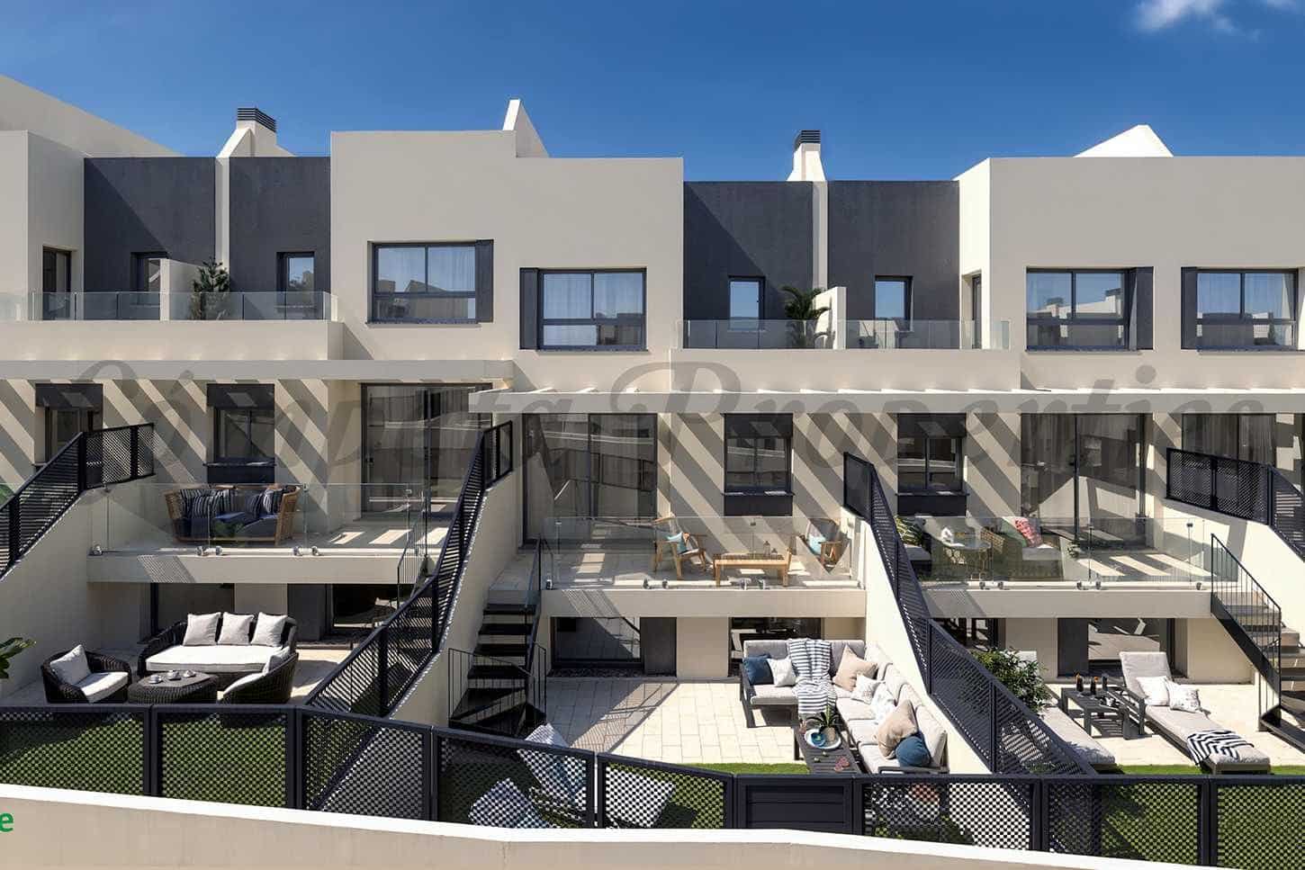 Adosado de 3 habitaciones en Nerja en venta con piscina garaje - 850.000 € (Ref: 10076434)