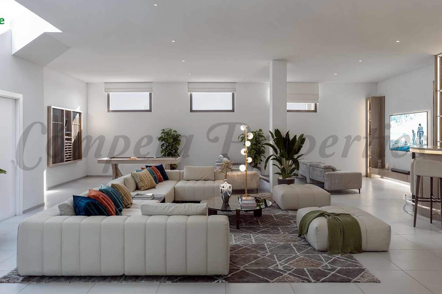Adosado de 3 habitaciones en Nerja en venta con piscina garaje - 850.000 € (Ref: 10076434)
