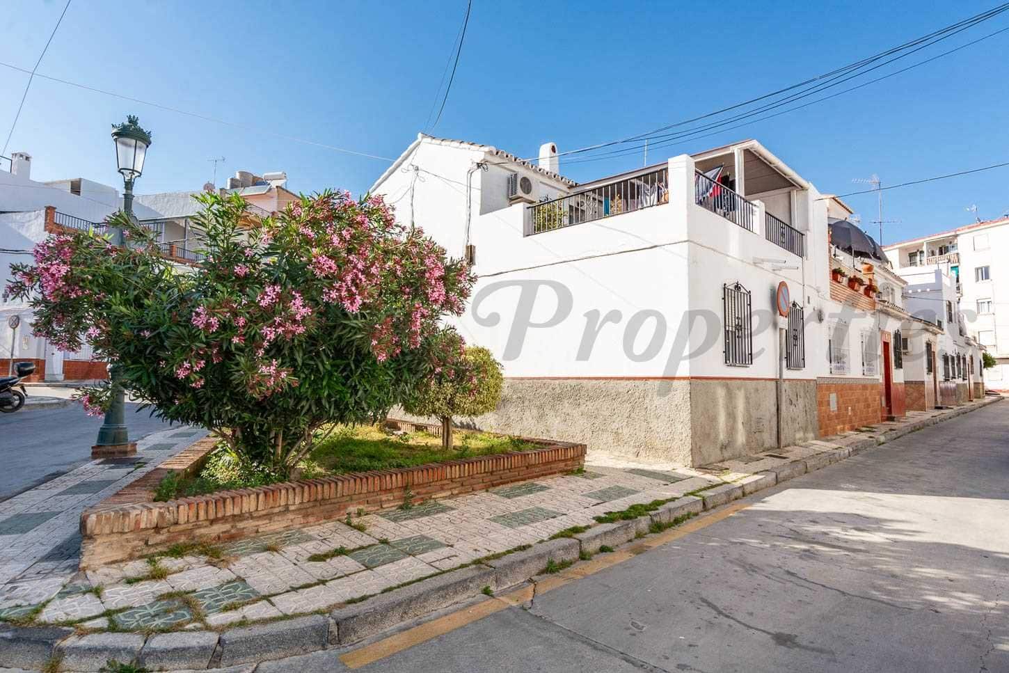 3 sypialnia Dom na sprzedaż w Nerja - 330 000 € (Ref: 10076435)