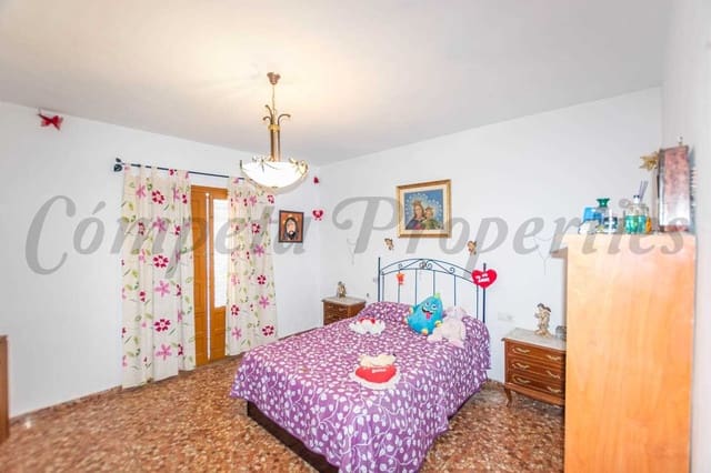 4 quarto Casa em Banda para venda em Frigiliana - 319 000 € (Ref: 10076436)