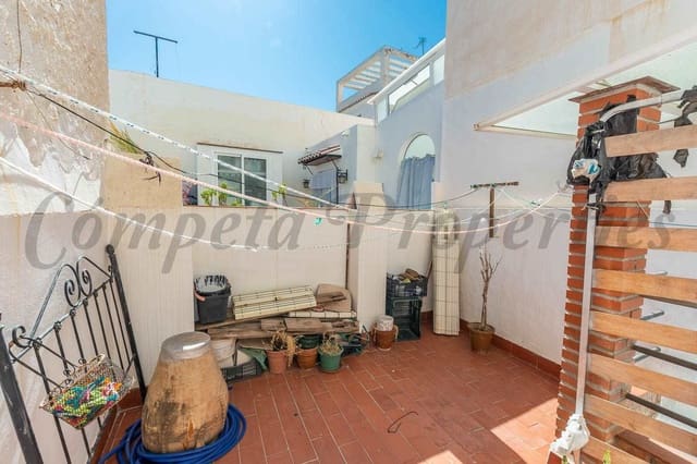 3 makuuhuone Omakotitalo myytävänä paikassa Centro, Nerja - 336 000 € (Ref: 10076437)