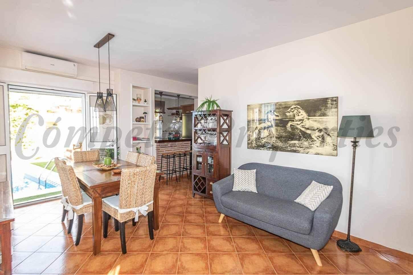 2 camera da letto Finca/Casa di Campagna da affittare in Torrox con piscina garage - 1.300 € (Rif: 10078337)