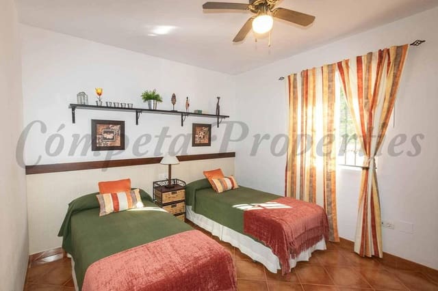 2 camera da letto Finca/Casa di Campagna da affittare in Torrox Pueblo, Torrox con piscina garage - 1.300 € (Rif: 10078337)