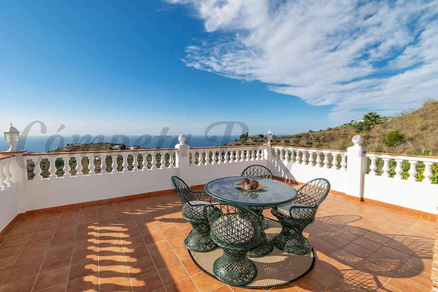 2 camera da letto Finca/Casa di Campagna da affittare in Torrox con piscina garage - 1.300 € (Rif: 10078337)