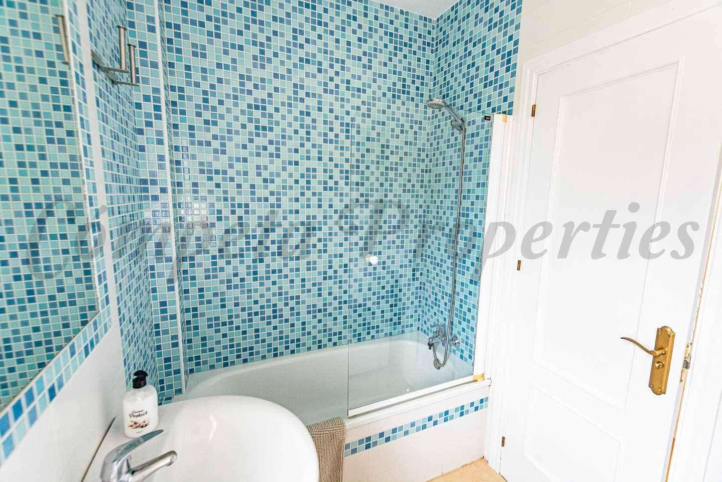 2 bedroom Apartment for rent in Nerja with pool - € 950 (Ref: 10078338)