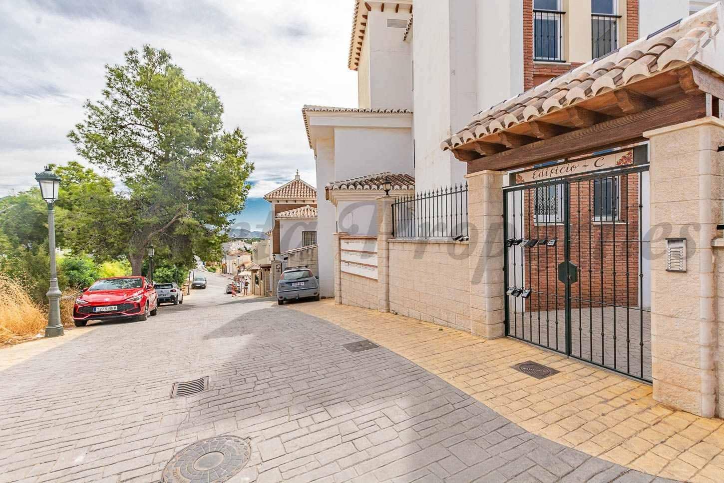 2 bedroom Apartment for rent in Nerja with pool - € 950 (Ref: 10078338)