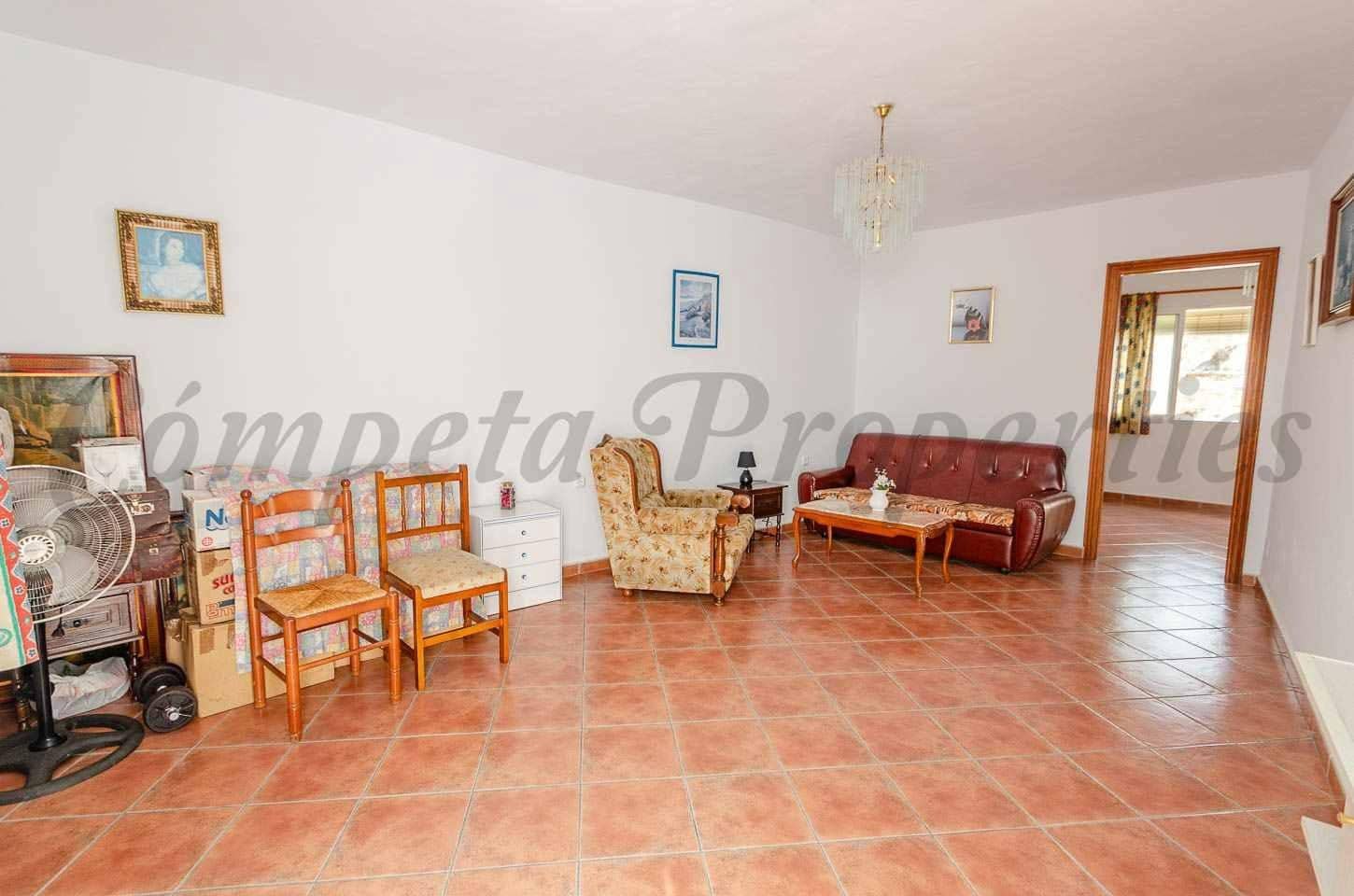 6 Zimmer Haus zu verkaufen in Archez - 275.000 € (Ref: 10086116)