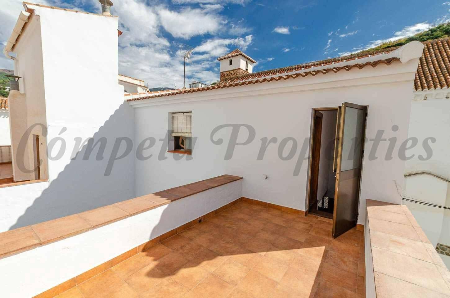 6 Zimmer Haus zu verkaufen in Archez - 275.000 € (Ref: 10086116)