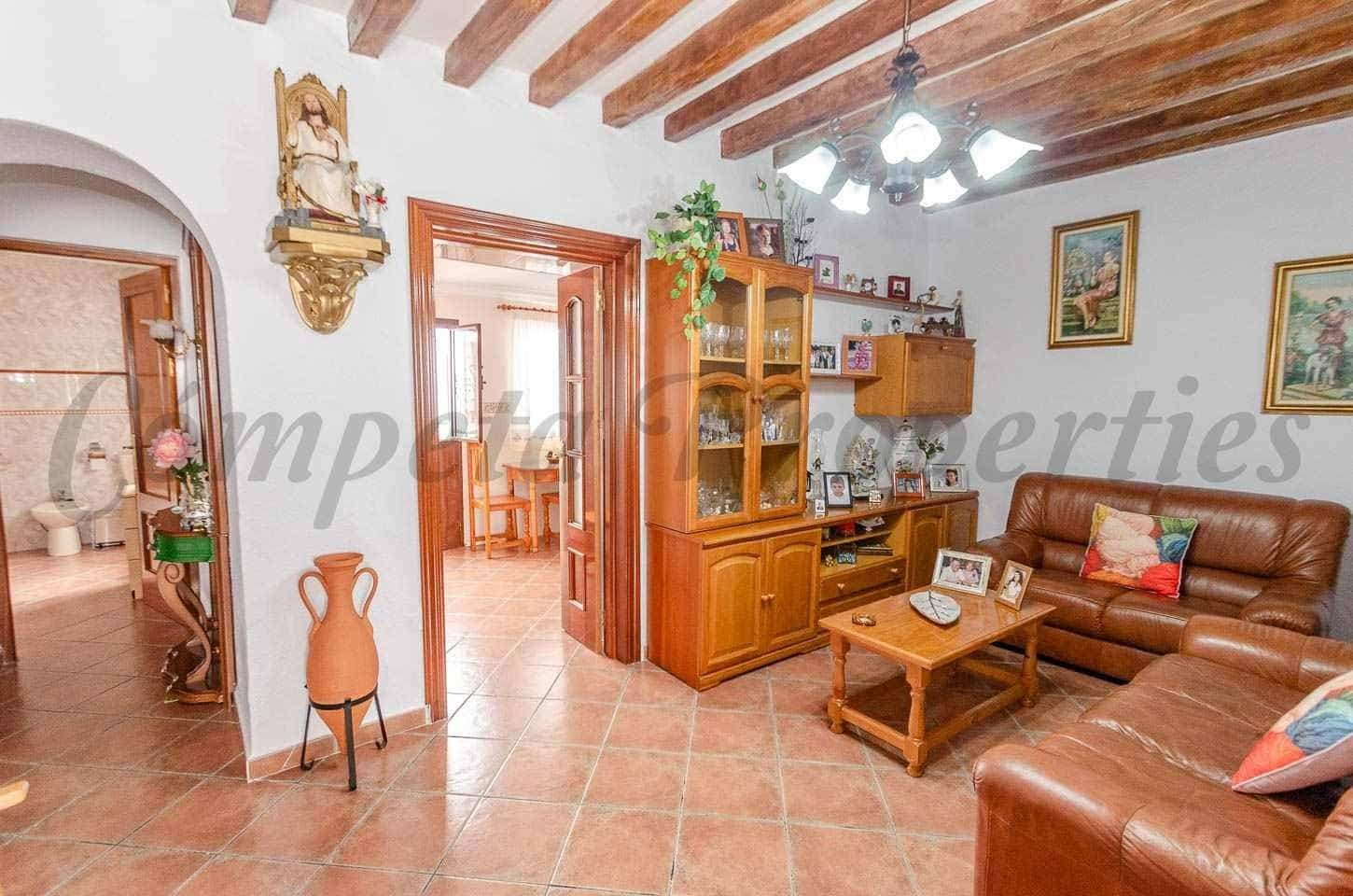 6 Zimmer Haus zu verkaufen in Archez - 275.000 € (Ref: 10086116)