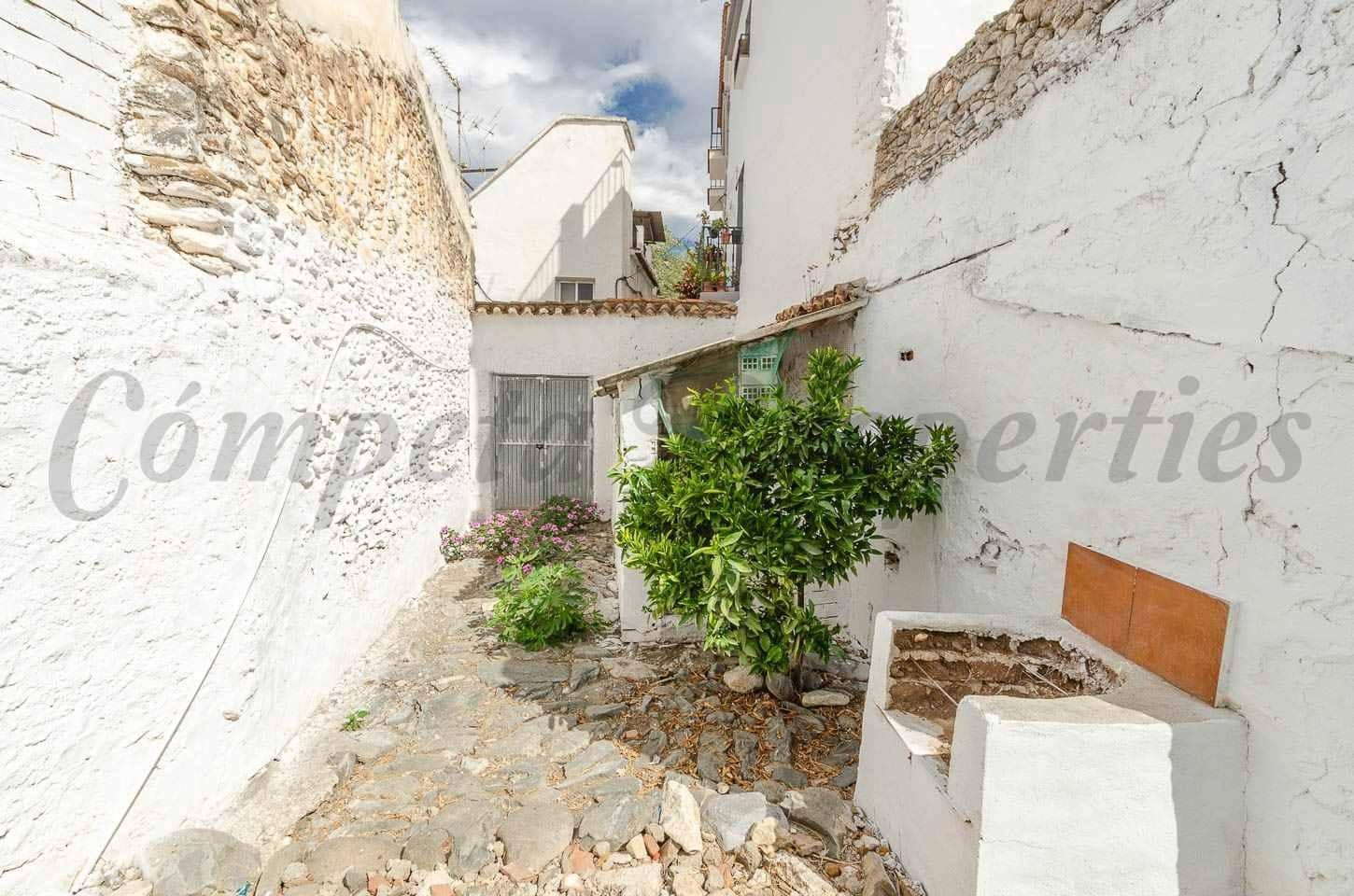 6 Zimmer Haus zu verkaufen in Archez - 275.000 € (Ref: 10086116)
