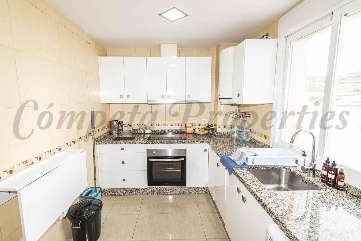 1 camera da letto Appartamento in vendita in Torrox-Costa con piscina garage - 195.000 € (Rif: 10090871)