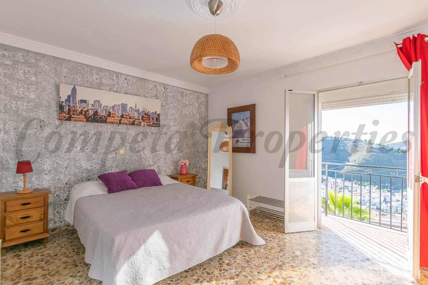 4 Zimmer Haus zu vermieten in Competa - 1.000 € (Ref: 10094615)