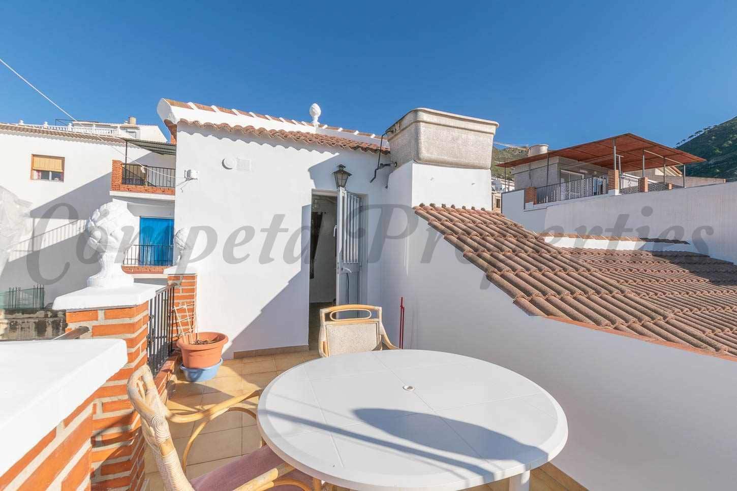 4 Zimmer Haus zu vermieten in Competa - 1.000 € (Ref: 10094615)