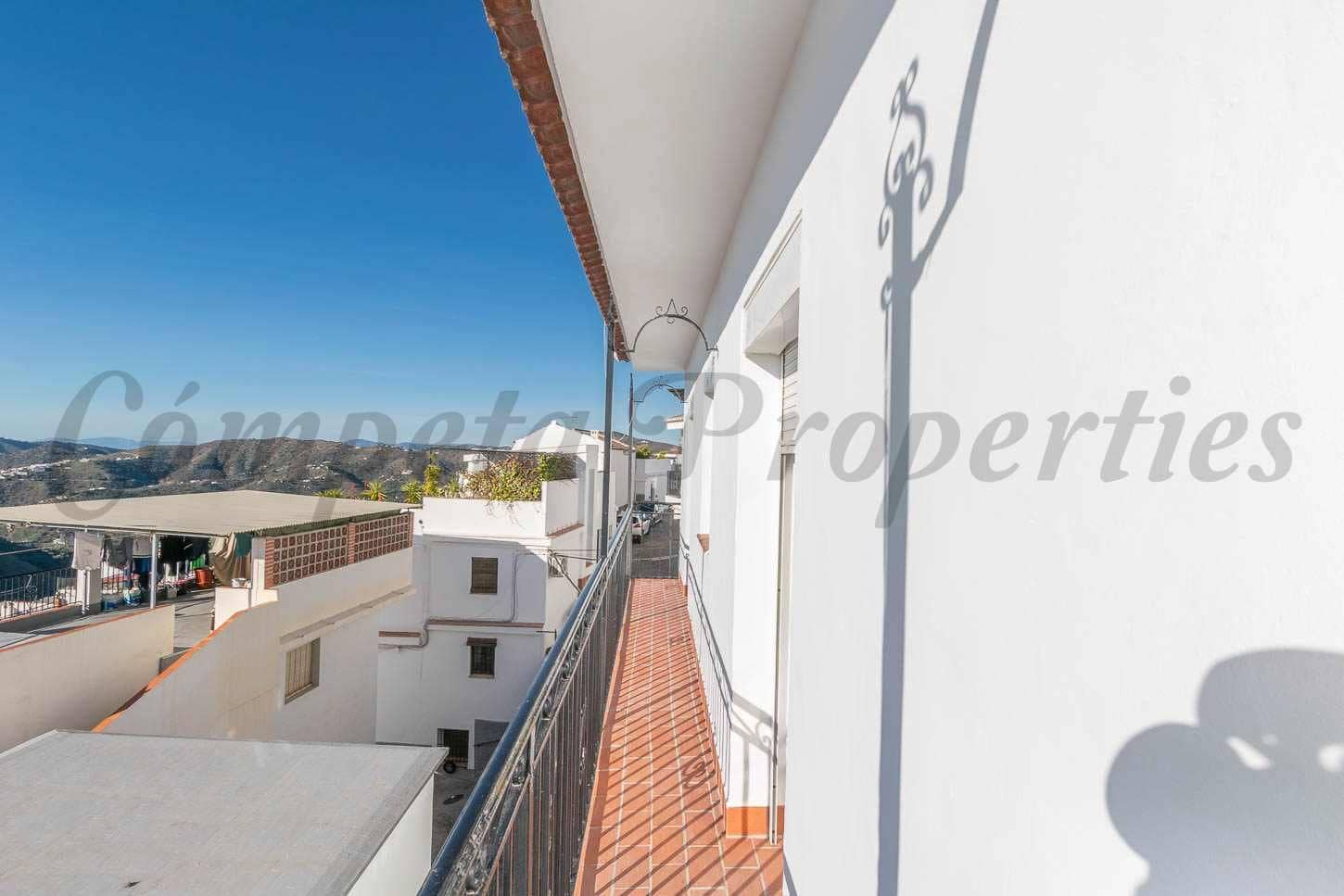 4 Zimmer Haus zu vermieten in Competa - 1.000 € (Ref: 10094615)