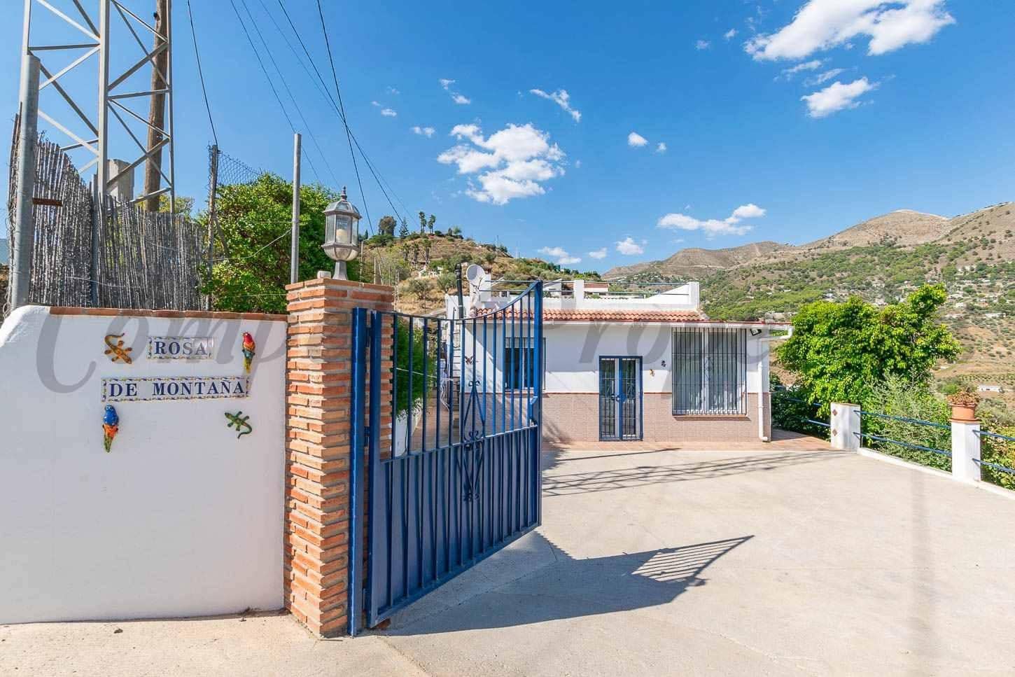 3 quarto Quinta/Casa Rural para arrendar em Competa com piscina garagem - 1 400 € (Ref: 10098379)