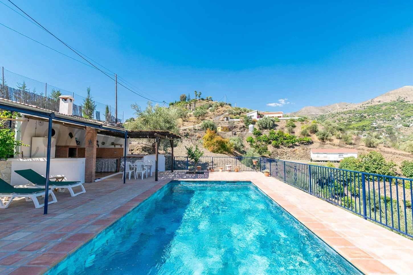 3 quarto Quinta/Casa Rural para arrendar em Competa com piscina garagem - 1 400 € (Ref: 10098379)