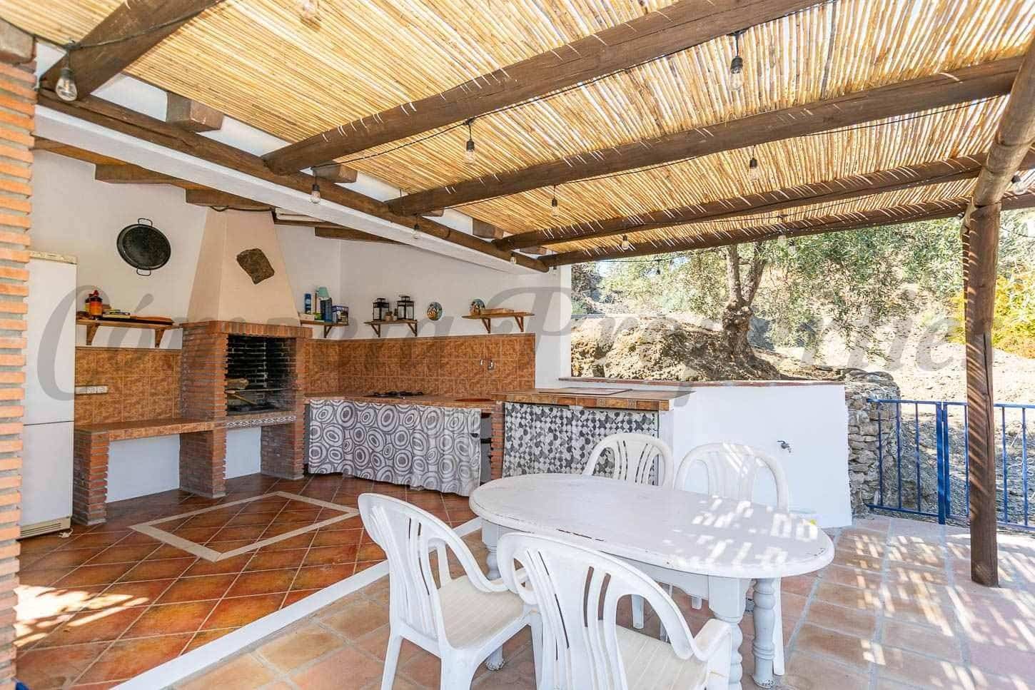 3 quarto Quinta/Casa Rural para arrendar em Competa com piscina garagem - 1 400 € (Ref: 10098379)