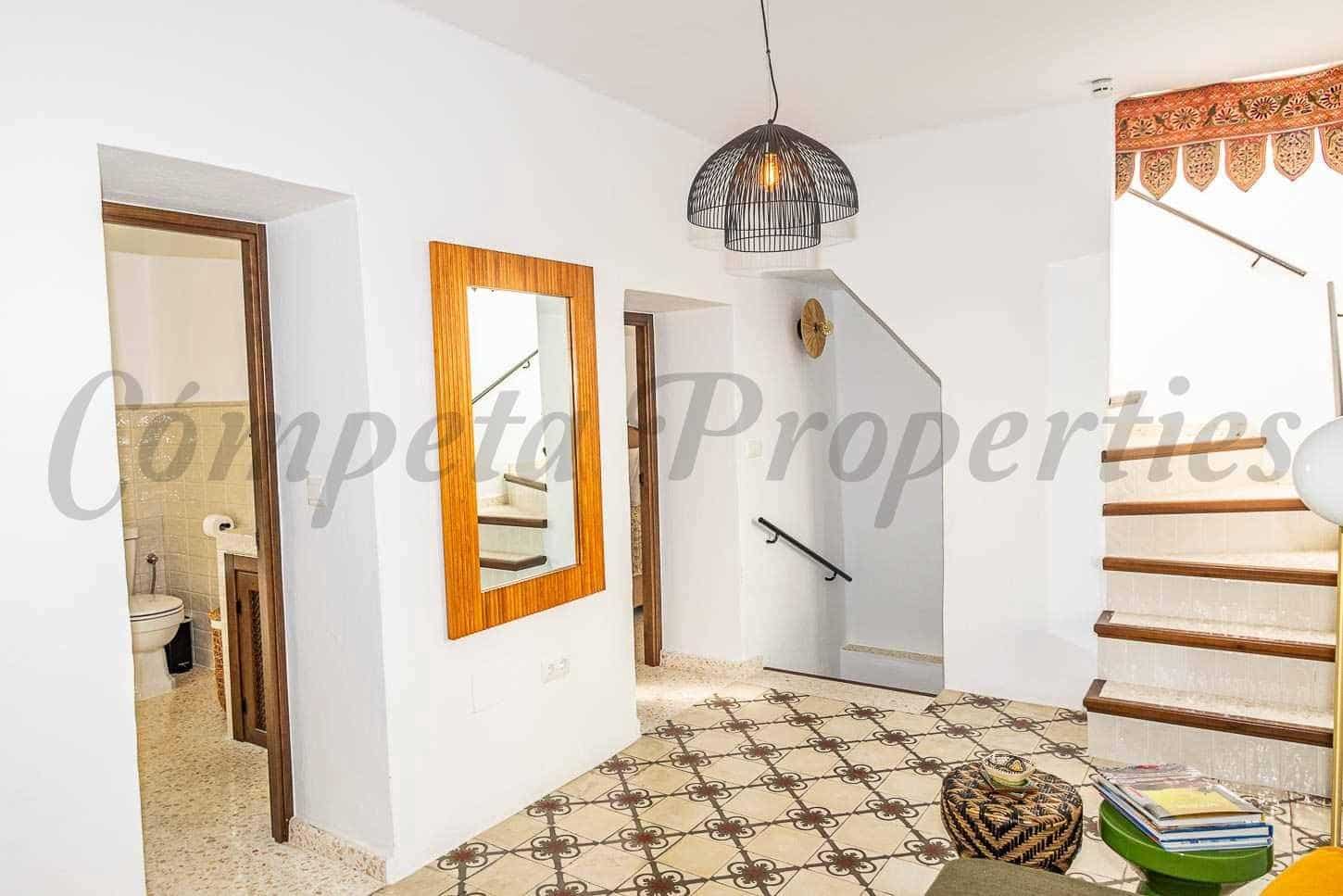 2 makuuhuone Omakotitalo myytävänä paikassa Torrox - 250 000 € (Ref: 10098380)