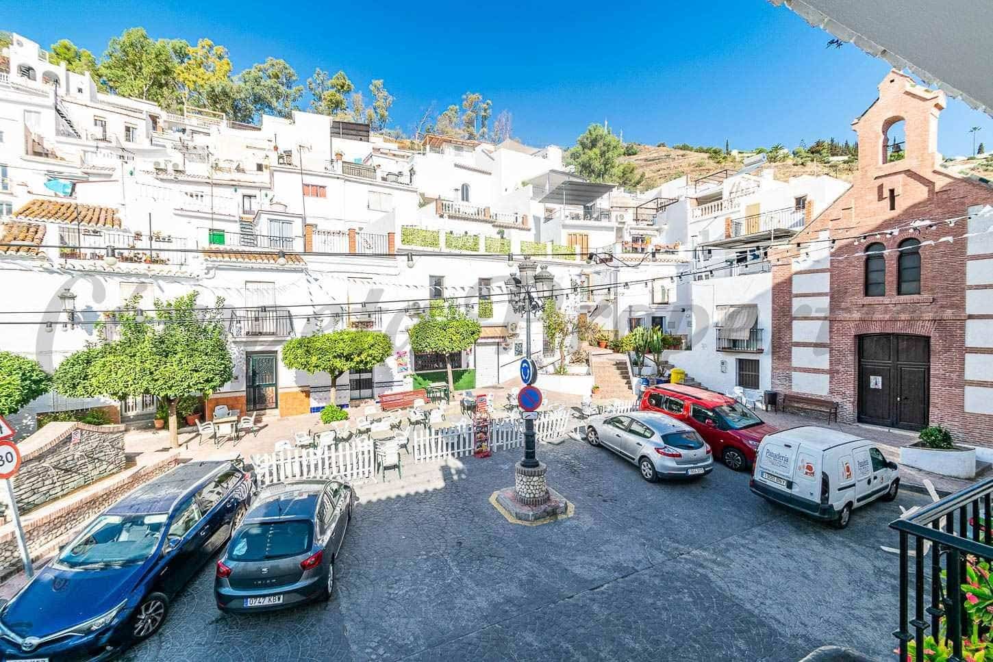 2 makuuhuone Omakotitalo myytävänä paikassa Torrox - 250 000 € (Ref: 10098380)