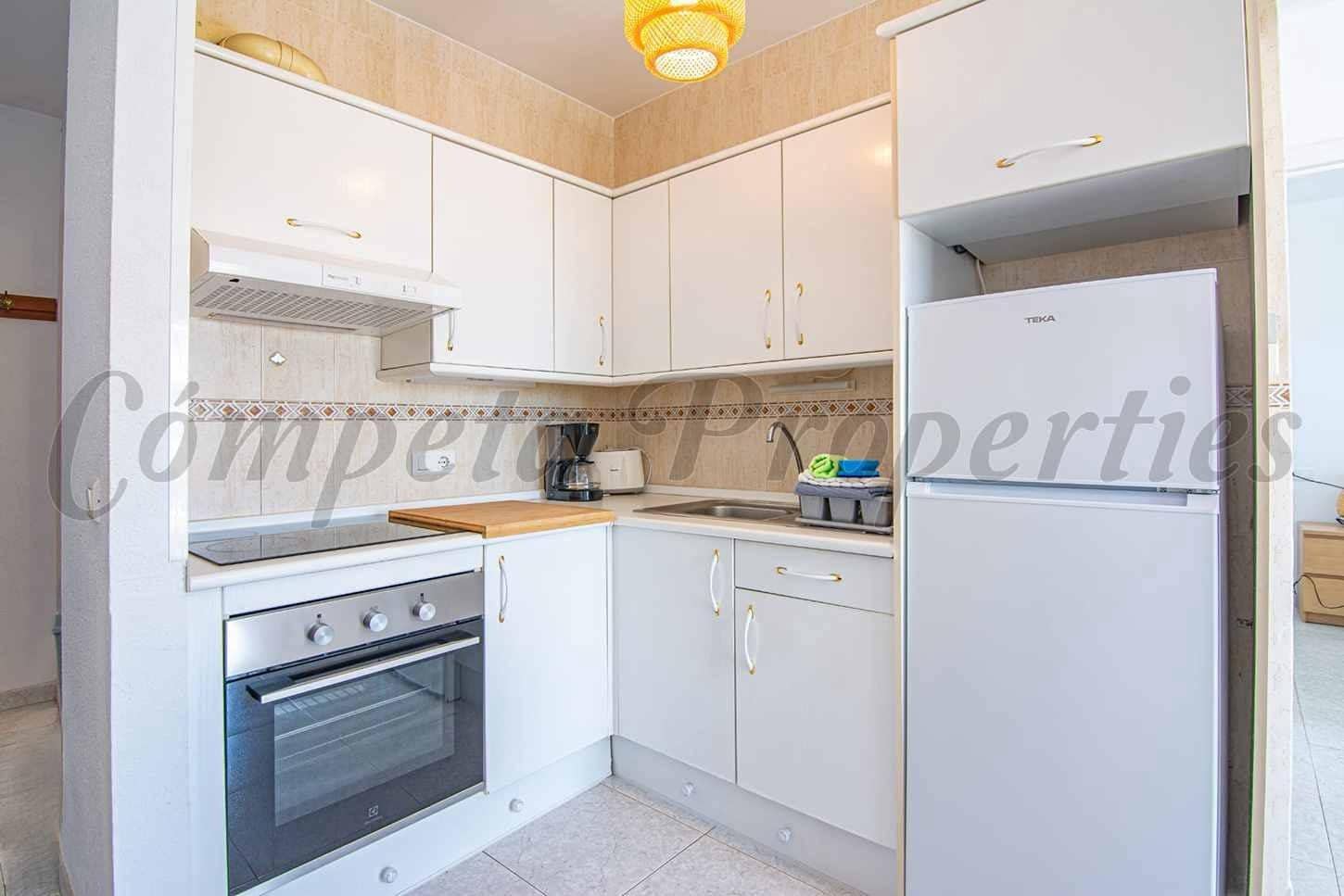 2 quarto Apartamento para arrendar em Torrox Park com piscina - 750 € (Ref: 10129433)