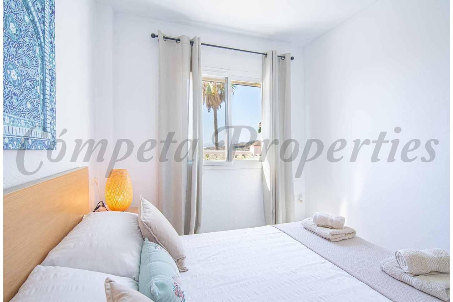 2 quarto Apartamento para arrendar em Torrox Park com piscina - 750 € (Ref: 10129433)