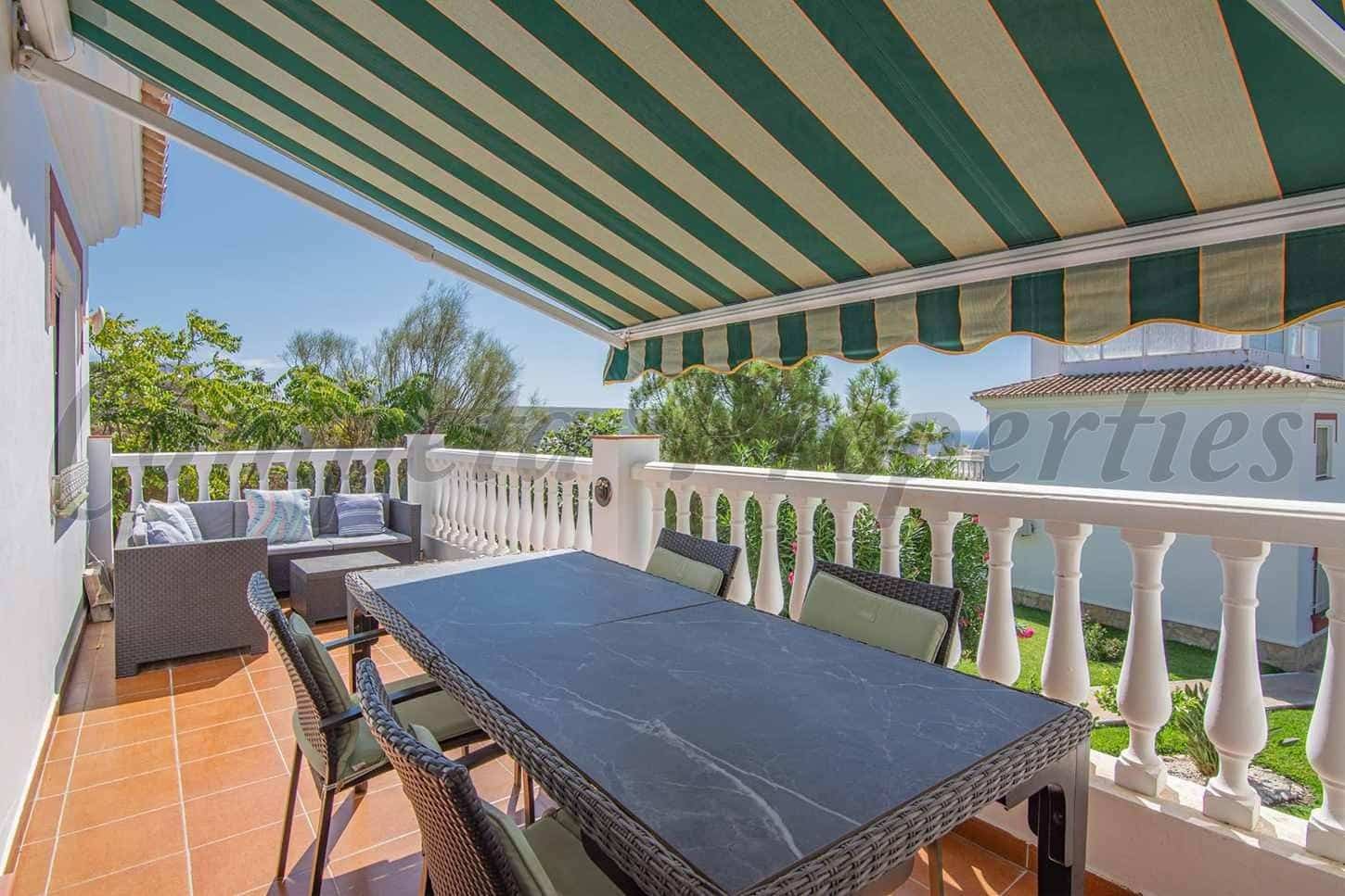 2 quarto Apartamento para arrendar em Torrox Park com piscina - 750 € (Ref: 10129433)