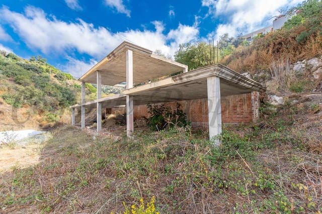 Villa zu verkaufen in Salares mit Garage - 108.000 € (Ref: 10130487)