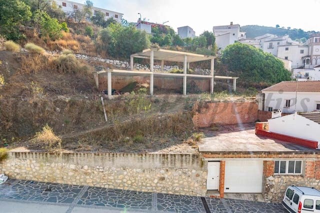 Villa zu verkaufen in Salares mit Garage - 108.000 € (Ref: 10130487)