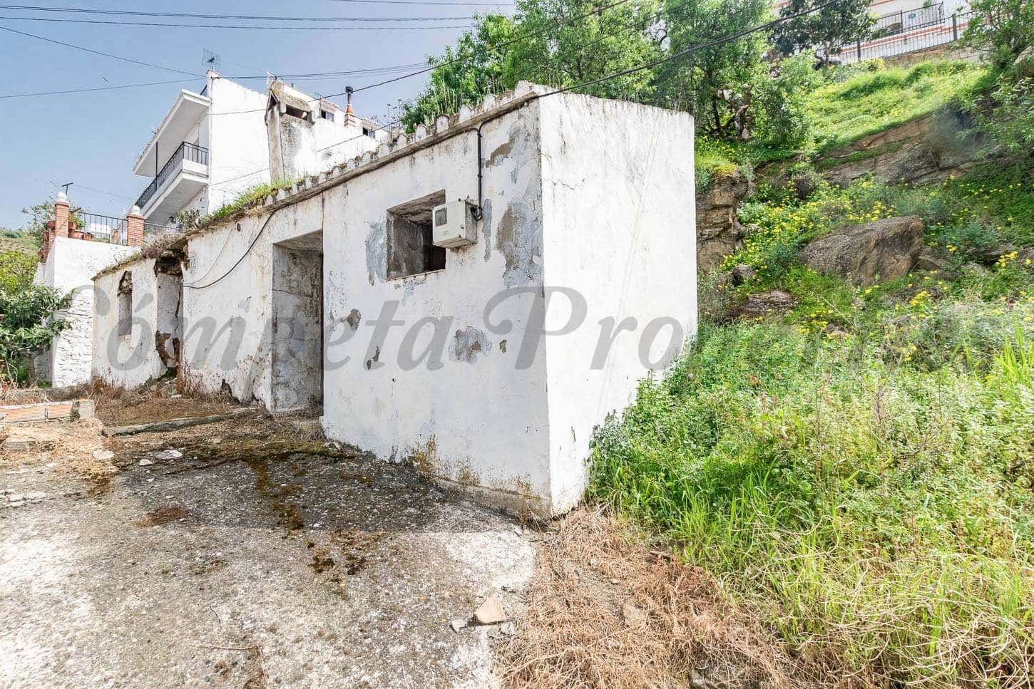 Casa en Sayalonga en venta - 76.000 € (Ref: 10130488)