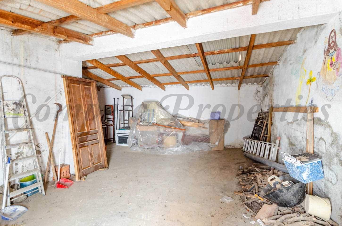 Omakotitalo myytävänä paikassa Salares - 48 000 € (Ref: 10130490)