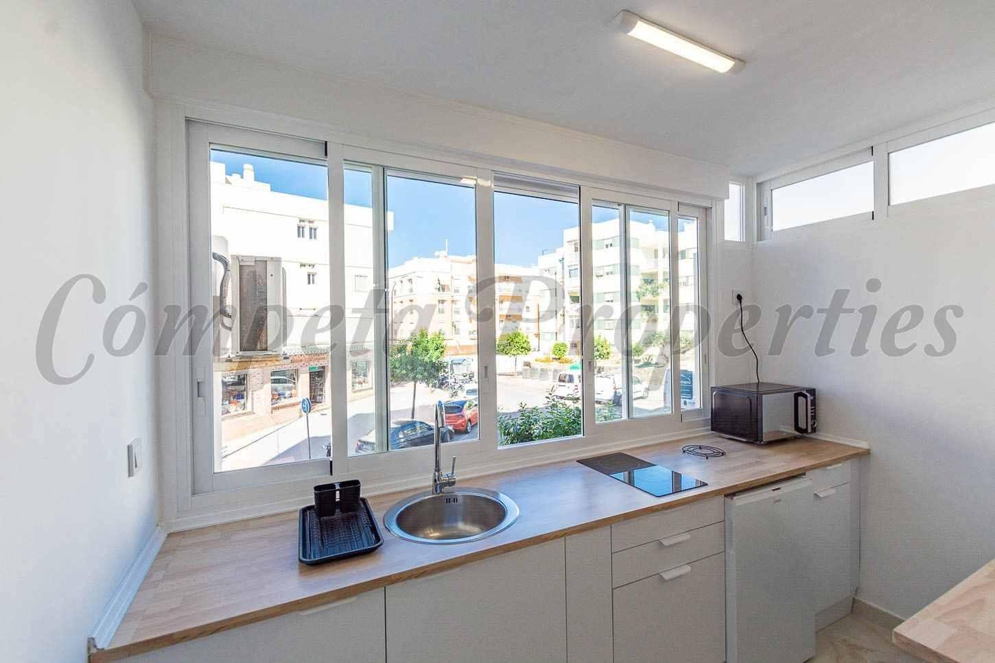 Lägenhet att hyra i Nerja - 700 € (Ref: 10131893)