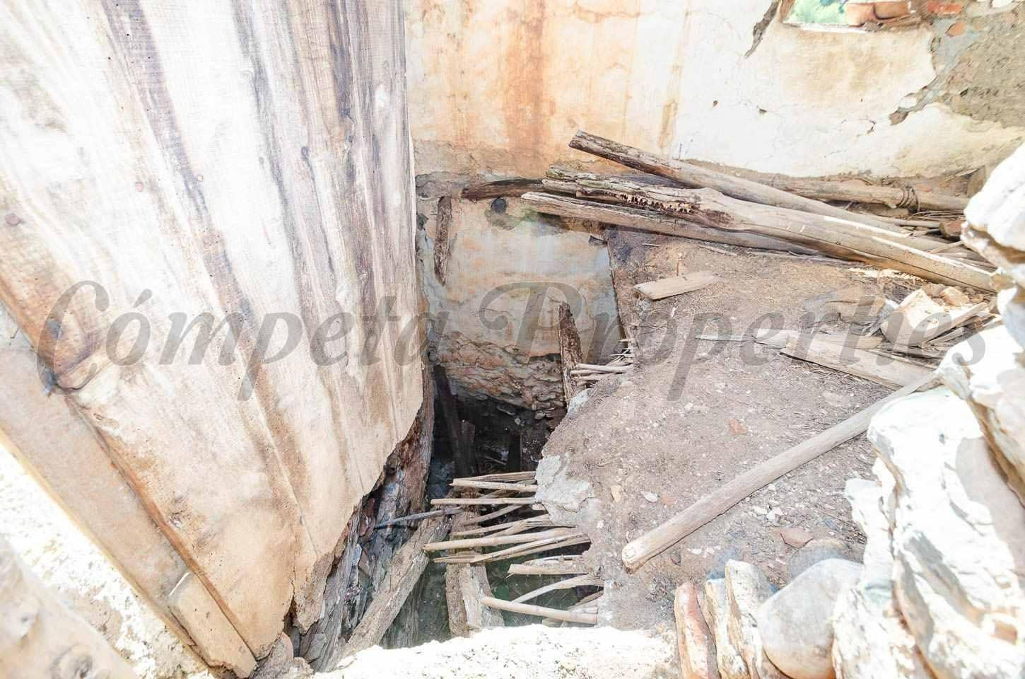 Dom na sprzedaż w Salares - 27 500 € (Ref: 10132761)