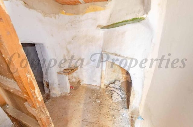 1 makuuhuone Omakotitalo myytävänä paikassa Salares - 37 500 € (Ref: 10132762)