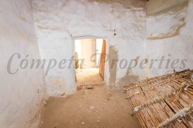 1 makuuhuone Omakotitalo myytävänä paikassa Salares - 37 500 € (Ref: 10132762)