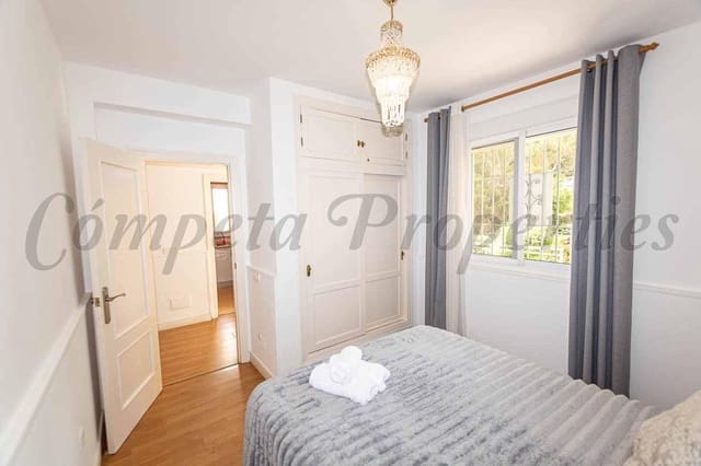 1 soveværelse Lejlighed til salg i Nueva Nerja, Nerja med swimmingpool - € 230.000 (Ref: 10136038)