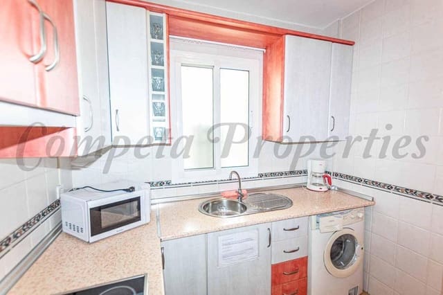 1 soveværelse Lejlighed til salg i Nueva Nerja, Nerja med swimmingpool - € 230.000 (Ref: 10136038)