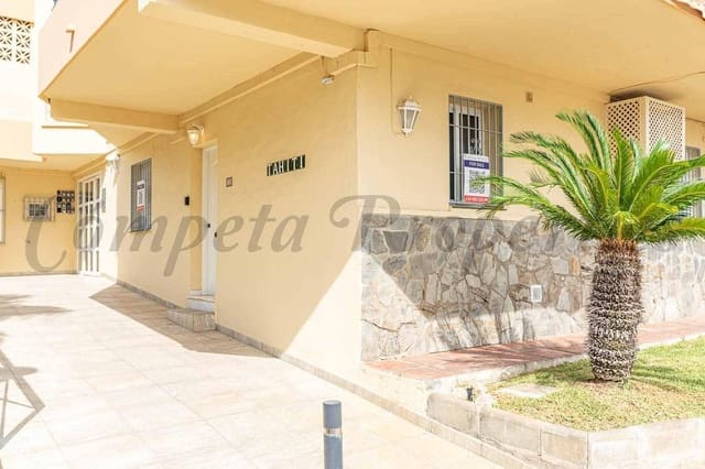 1 soveværelse Lejlighed til salg i Nueva Nerja, Nerja med swimmingpool - € 230.000 (Ref: 10136038)