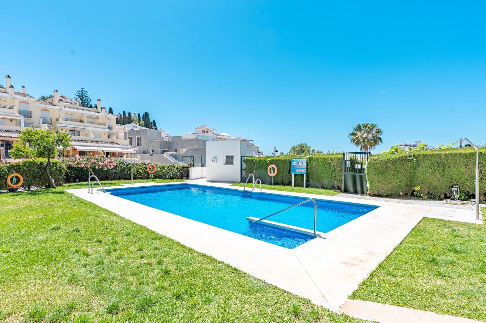 1 Zimmer Apartment zu verkaufen in Nerja mit Pool - 230.000 € (Ref: 10136038)